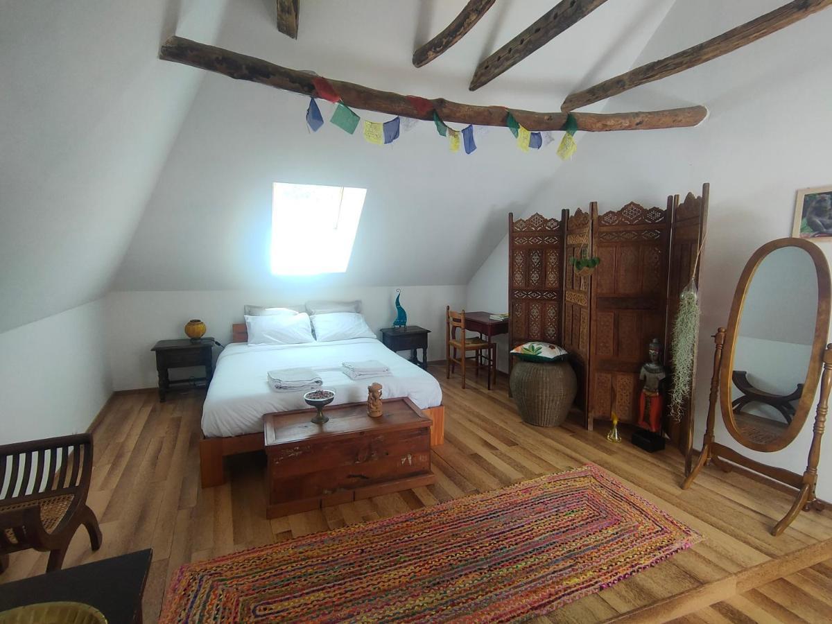 Les Bordes-sur-Lez Chambres D'Hotes Les Chatougoulis מראה חיצוני תמונה